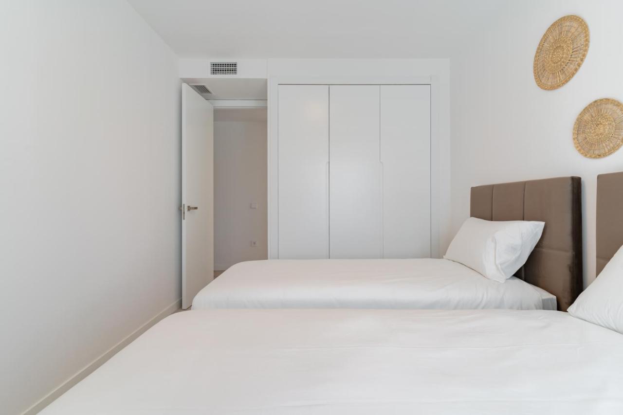 Cosy And Centrally Located Apartment In 埃斯特波纳 外观 照片